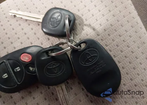 2006 Toyota Sienna Le from USA, damaged, VIN 5TDZA23C76S578043